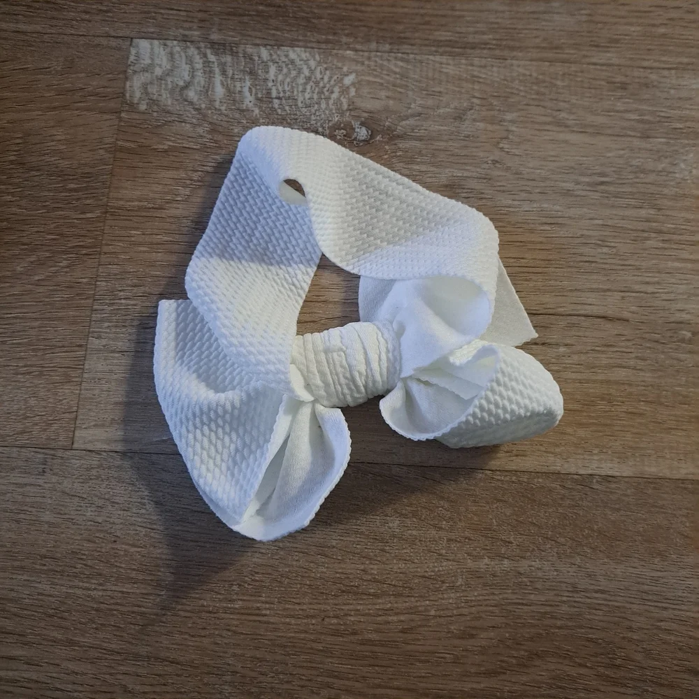 White Textured Bow Headband